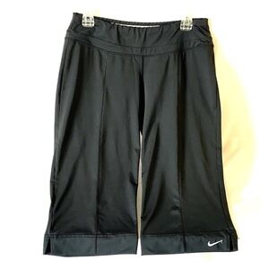 A: Nike Dry-Fit Black Active wear Wide Capris Leg Womens M